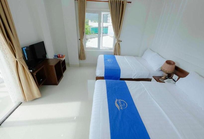 Familie Værelse Havudsigt, Seaview Quy Nhon