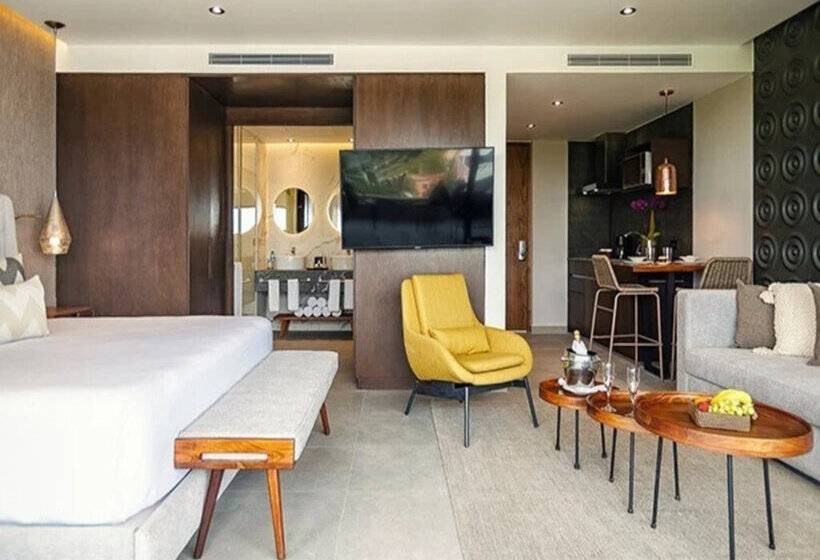 Junior Suite, The Fives Oceanfront