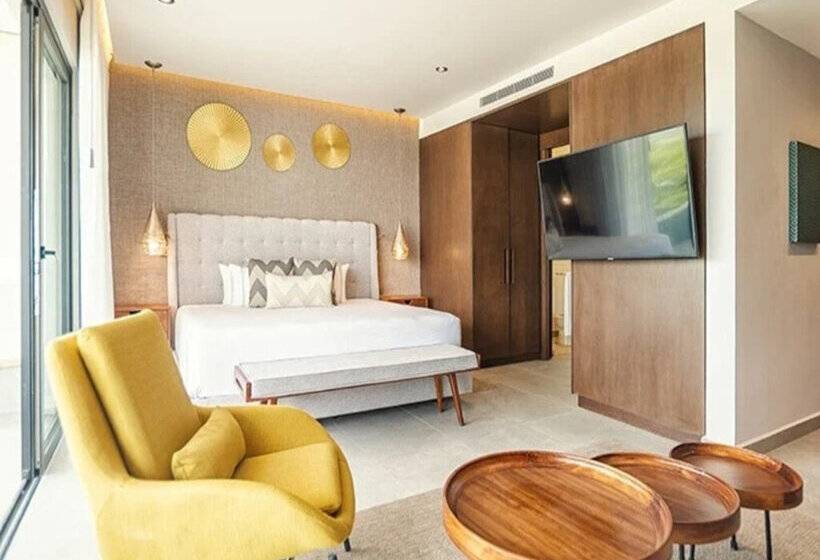 Junior Suite, The Fives Oceanfront