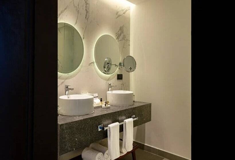 Люкс 3 Спальни, The Fives Oceanfront