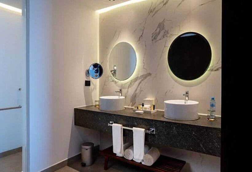 Люкс 3 Спальни, The Fives Oceanfront