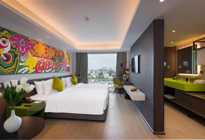 Deluxe Room City View