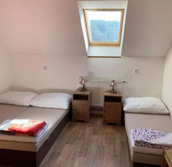 スタンダード4人部屋, Penzion Pod Kapličkou