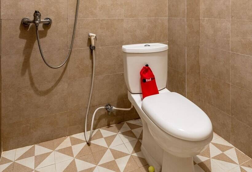 패밀리 룸, Reddoorz Near Dino Park