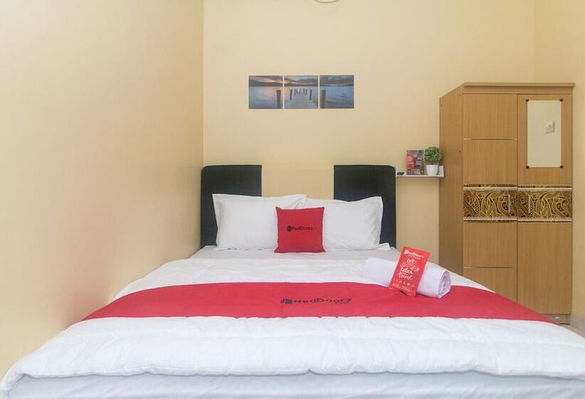 غرفة قياسية, Reddoorz Syariah Near Stasiun Madiun