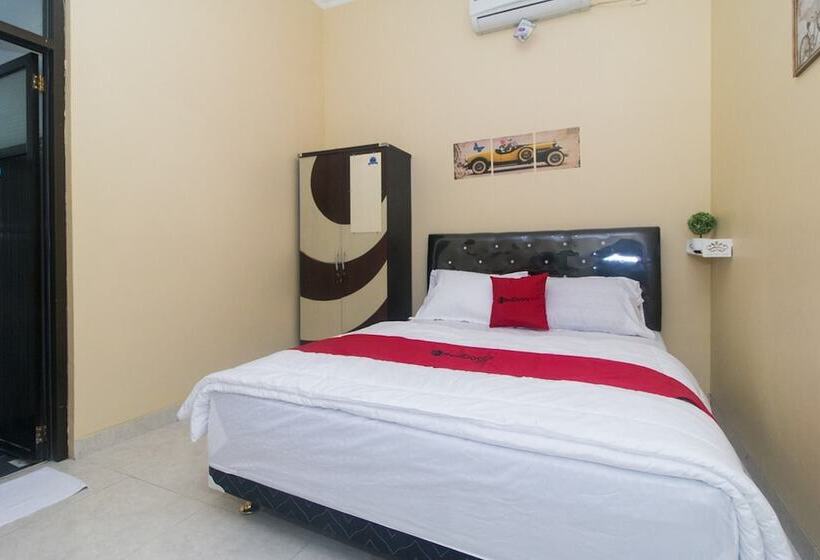 غرفة قياسية, Reddoorz Syariah Near Stasiun Madiun