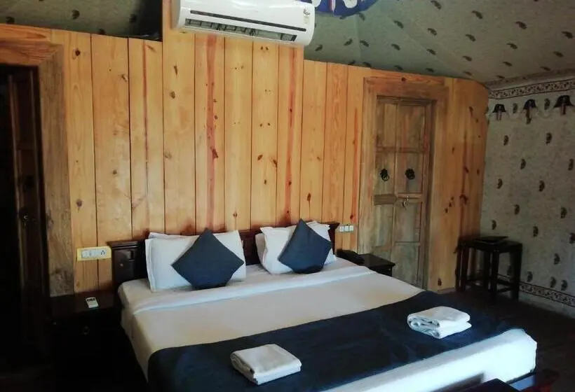 デラックスビラの１ベッドルーム, Serene Aravali Resort, Pushkar