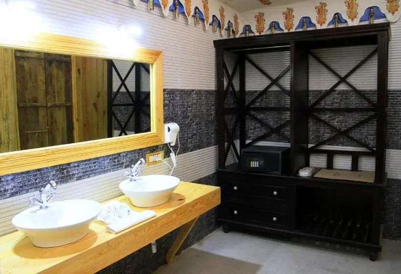 スーペリアー１ベッドルームビラ, Serene Aravali Resort, Pushkar