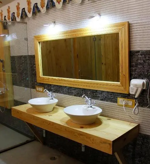 スーペリアー１ベッドルームビラ, Serene Aravali Resort, Pushkar
