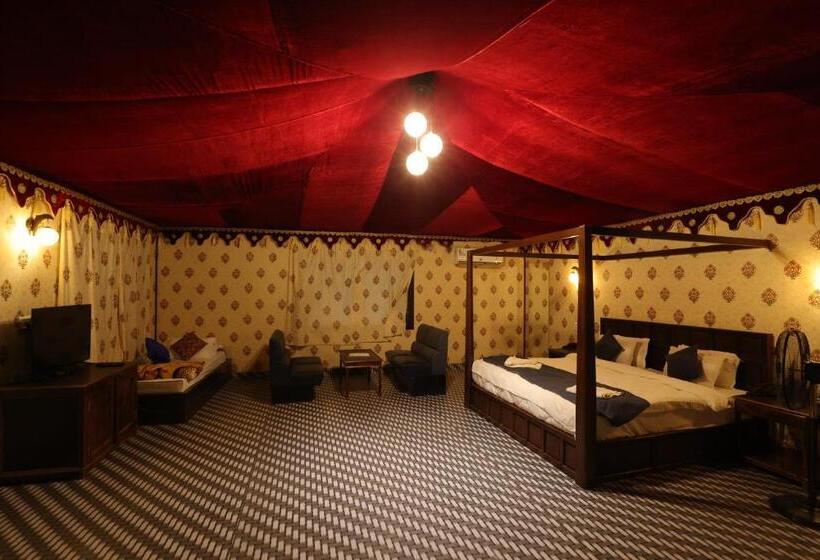 سوییت با چشم‌انداز استخر, Serene Aravali Resort, Pushkar