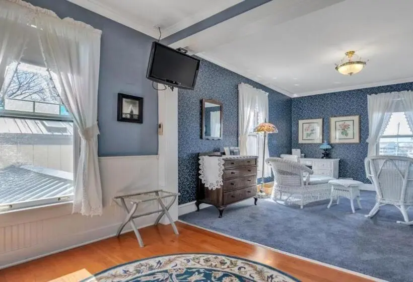 スーペリアールーム, Solomons Victorian Inn