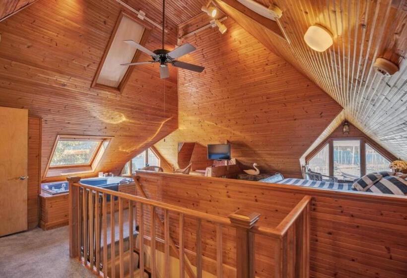 Номер Superior Кровать Кинг, Solomons Victorian Inn