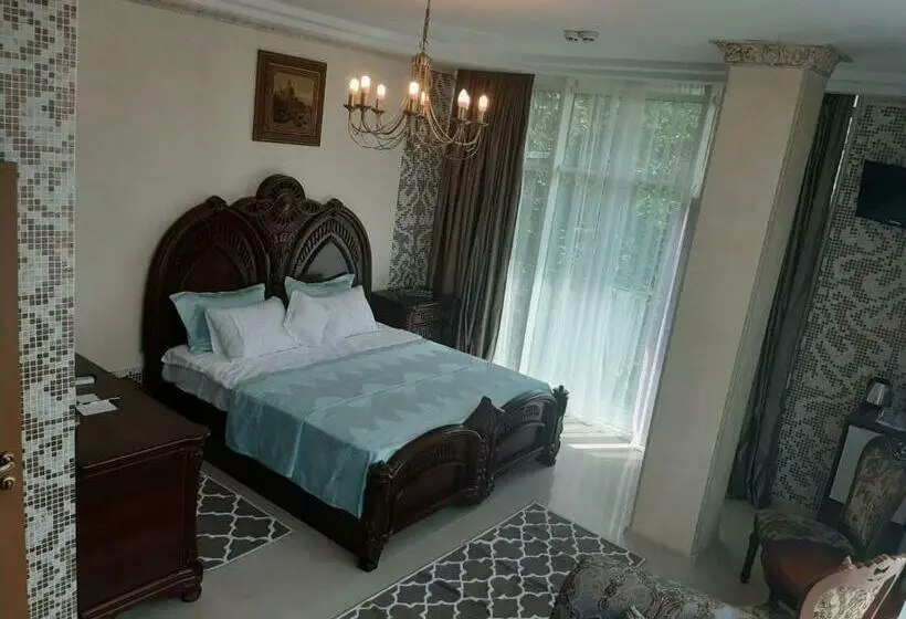 اتاق استاندارد, Alice Place