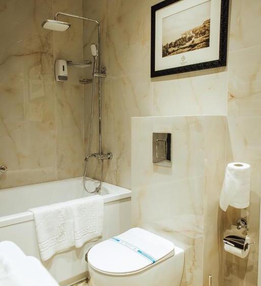 اتاق استاندارد با سرویس بهداشتی مشترک, Alice Place