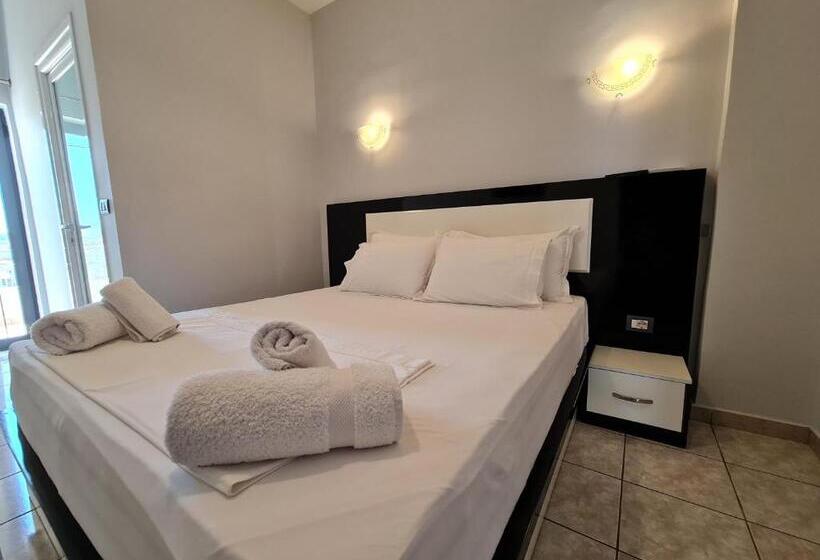 חדר משפחתי, Ardiani