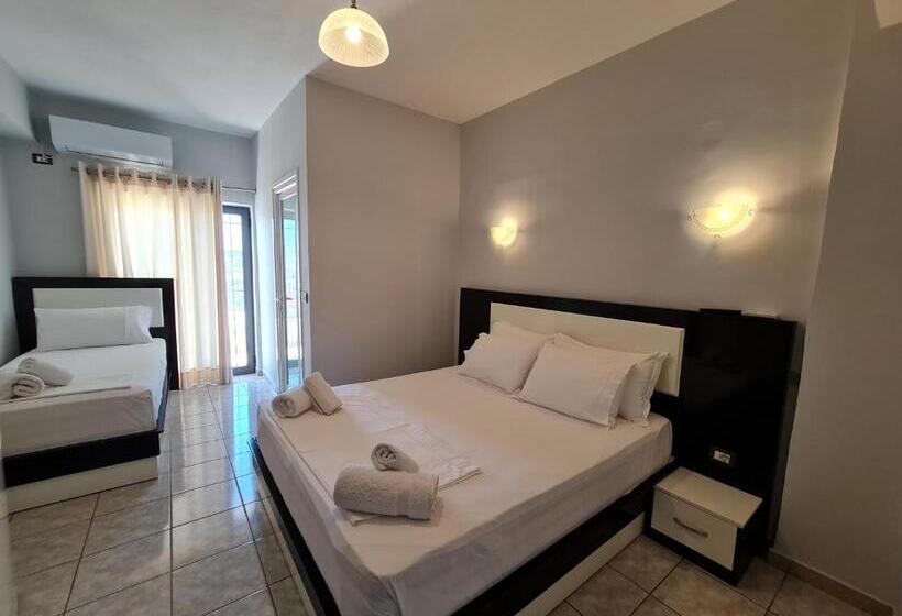 חדר קומפורט לשלושה, Ardiani