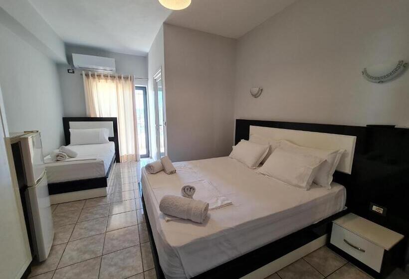 חדר קומפורט לשלושה, Ardiani