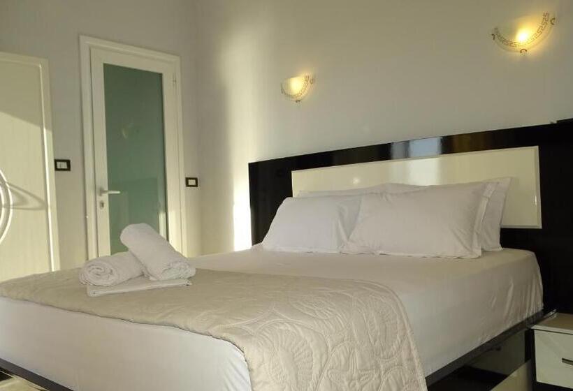 חדר דלוקס, Ardiani