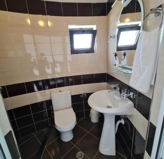 חדר דלוקס, Ardiani