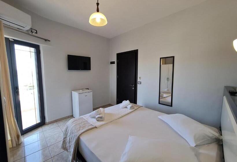 חדר דלוקס, Ardiani