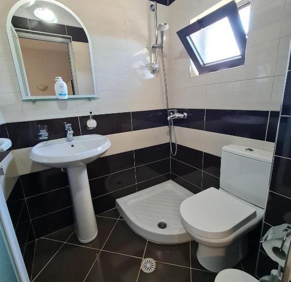 חדר דלוקס, Ardiani