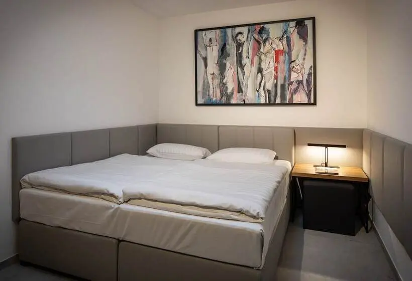 デラックススイート, Home & Work