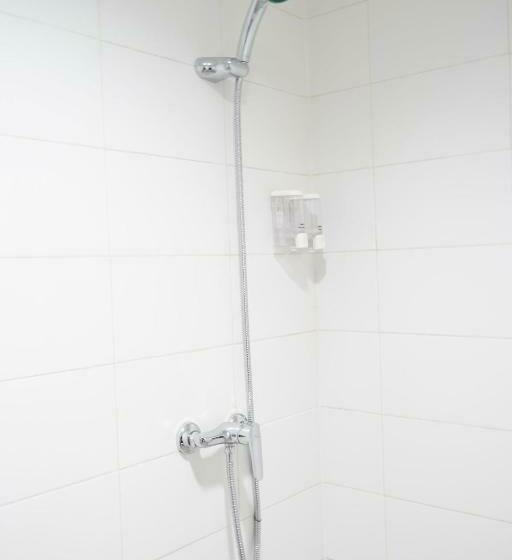 غرفة قياسية, Urooms Senayan