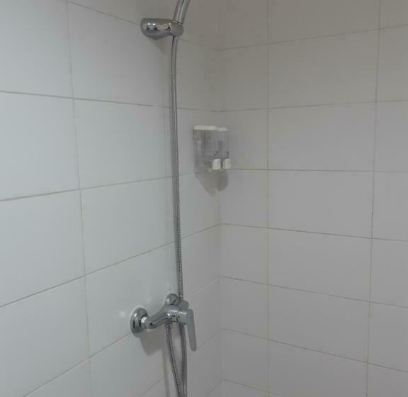 غرفة قياسية, Urooms Senayan