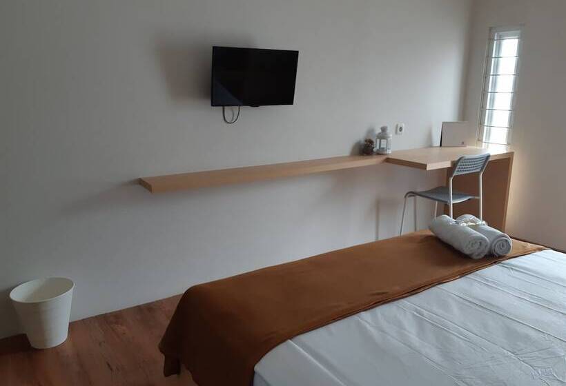 غرفة قياسية, Urooms Senayan