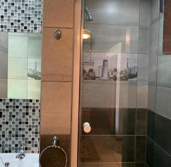 Delüks Oda, Camelthorn Guesthouse