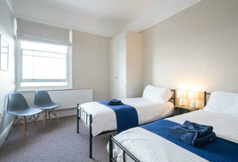 스탠다드 룸 공동 욕실, The Veteran Hotel & Bar