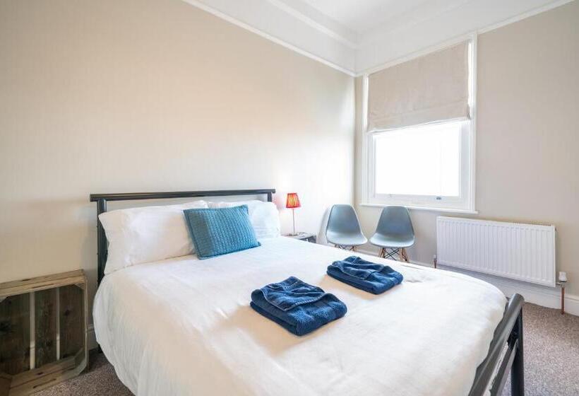 디럭스 룸 바다 전망, The Veteran Hotel & Bar