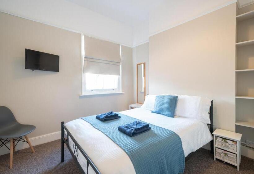 스탠다드 룸 공동 욕실, The Veteran Hotel & Bar