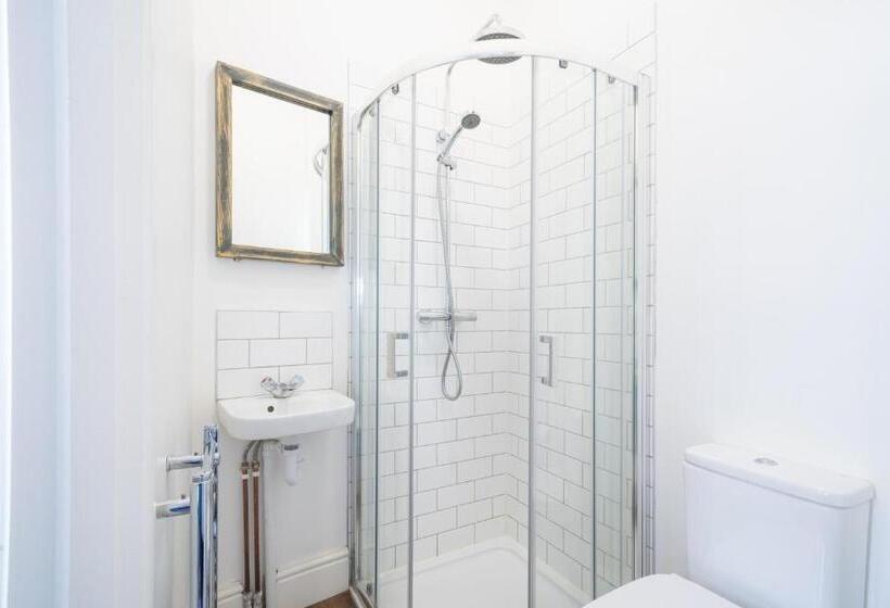 디럭스 룸 바다 전망, The Veteran Hotel & Bar