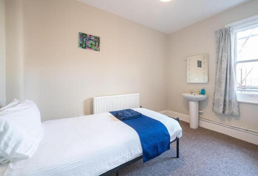 스탠다드 싱글 룸 공동욕실, The Veteran Hotel & Bar