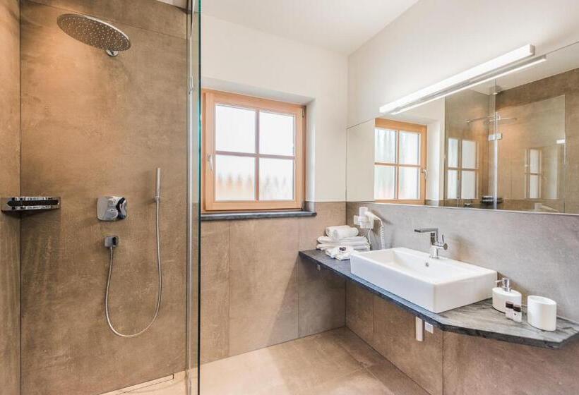 סוויטת 2 חדרי שינה, Alpine Nature Hotel Stoll