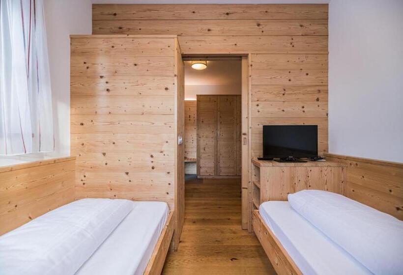 סוויטת 2 חדרי שינה, Alpine Nature Hotel Stoll