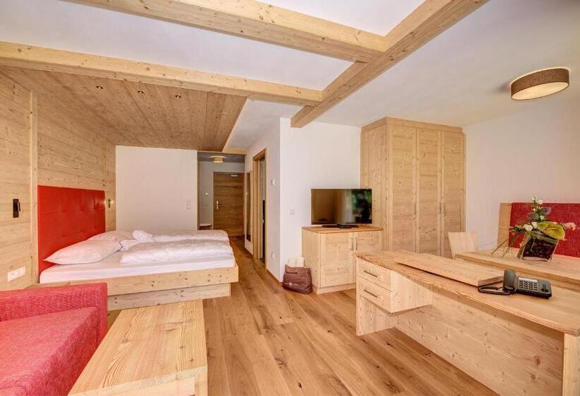 Люкс 2 Спальни, Alpine Nature Hotel Stoll