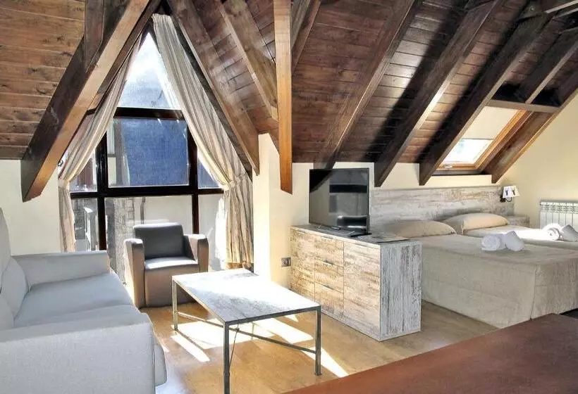 آپارتمان خانوادگی, Aparthotel La Vall Blanca
