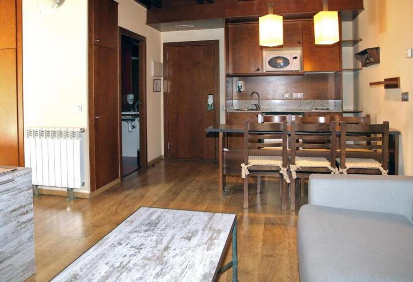 آپارتمان خانوادگی, Aparthotel La Vall Blanca