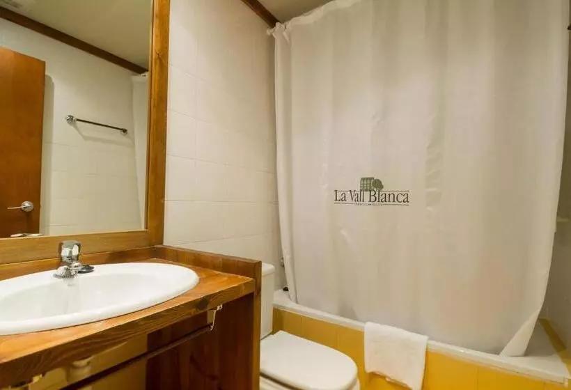 Family flat with view, Aparthotel La Vall Blanca