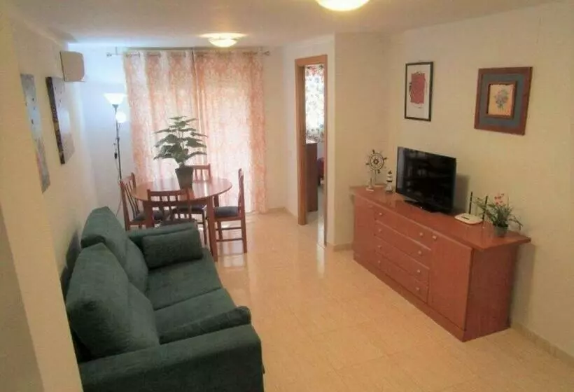 サイドオーシャンビューの２ベッドルームアパート, Apartamentos Marina Park