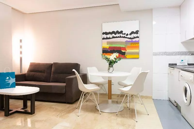 آپارتمان 1 خوابه, Aparthotel Los Girasoles
