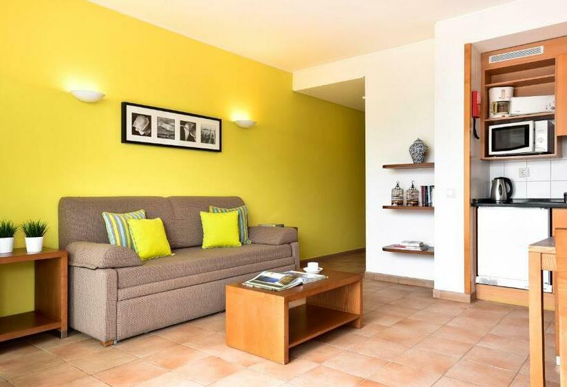 דירת חדר שינה 1 עם מרפסת ונוף לבריכה, Aqualuz Lagos by The Editory