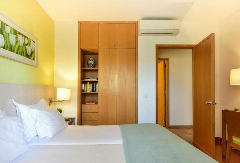 דירת חדר שינה 1 עם מרפסת ונוף לבריכה, Aqualuz Lagos by The Editory