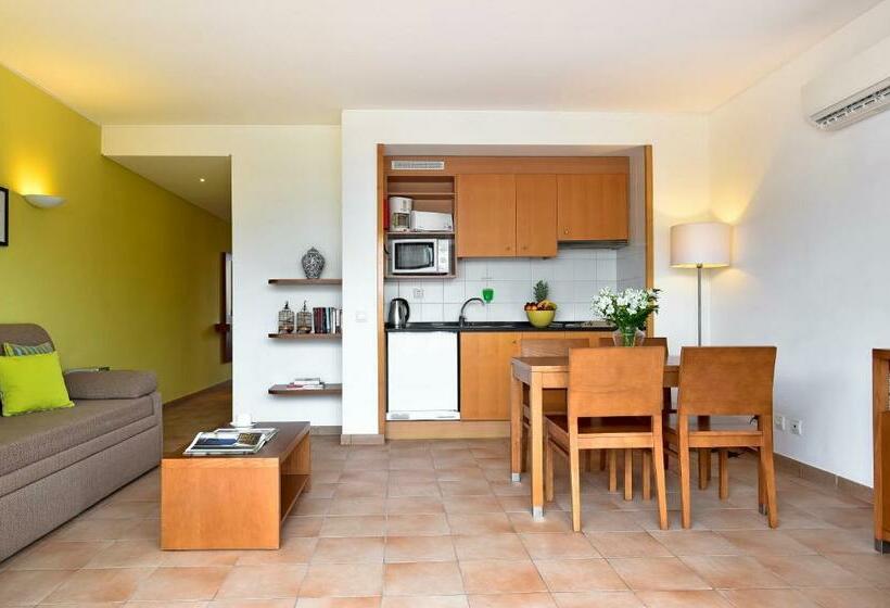 דירת חדר שינה 1 עם מרפסת ונוף לבריכה, Aqualuz Lagos by The Editory