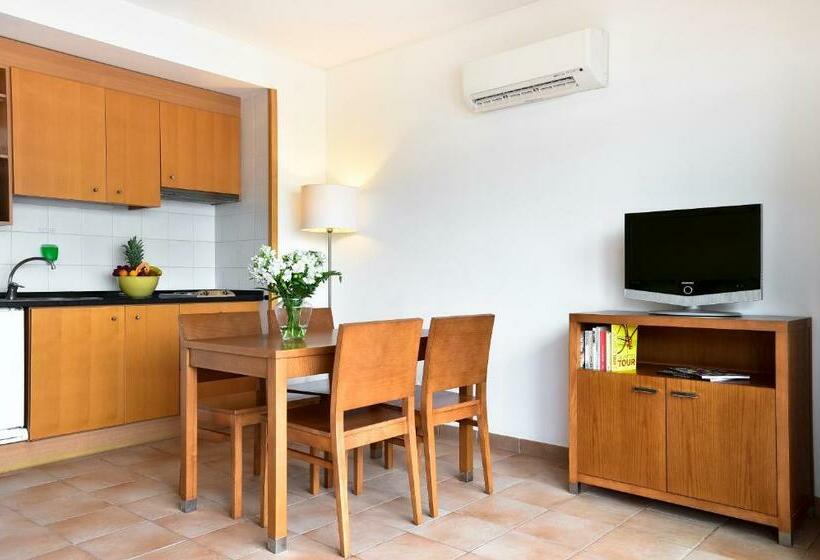 דירת חדר שינה 1 עם מרפסת ונוף לבריכה, Aqualuz Lagos by The Editory