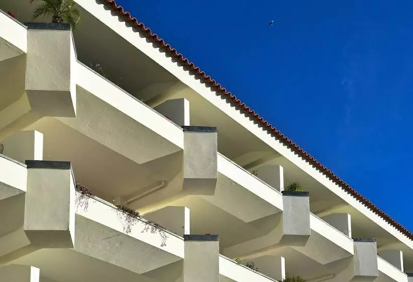 1 Bedroom Apartment City View, Aqualuz Lagos by The Editory
