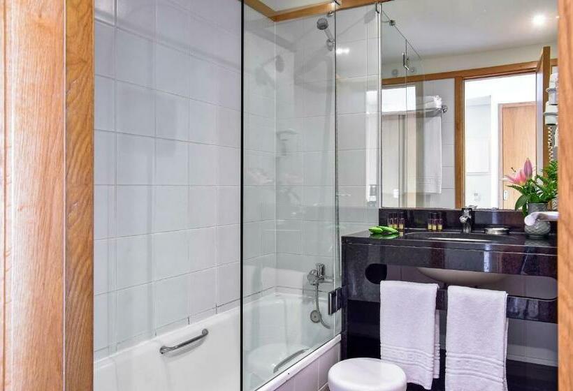 דירת 2 חדרי שינה עם נוף לבריכה, Aqualuz Lagos by The Editory