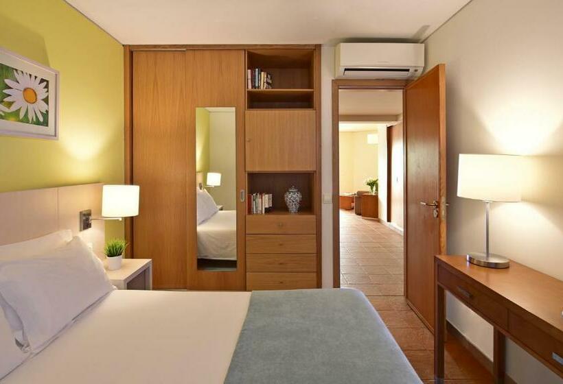 דירת 2 חדרי שינה עם נוף לבריכה, Aqualuz Lagos by The Editory